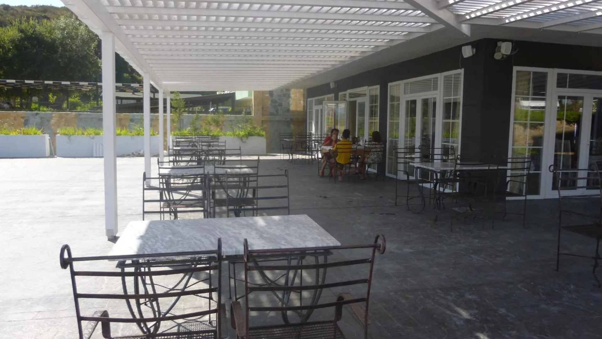 Villamaria Hotel Zvernec 3*,  Albania